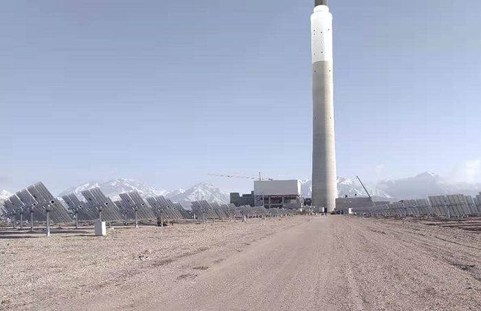 太陽能發(fā)電機成功發(fā)電（合作樣機）